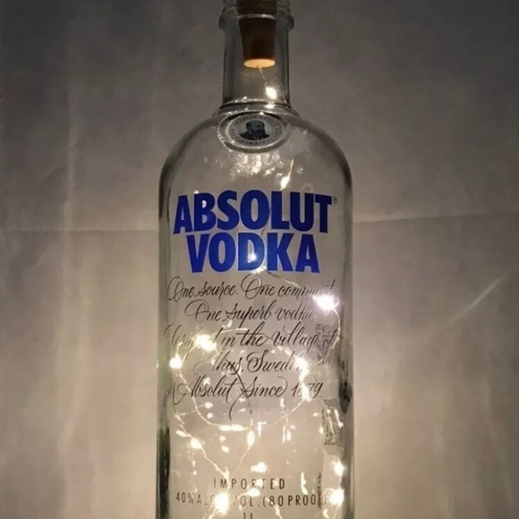 Decorated Bottle - Absolut Vodka Bottle with Lights - Picture 13 of 13